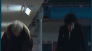 Шерлок и Джон Танцуют Под Музыку