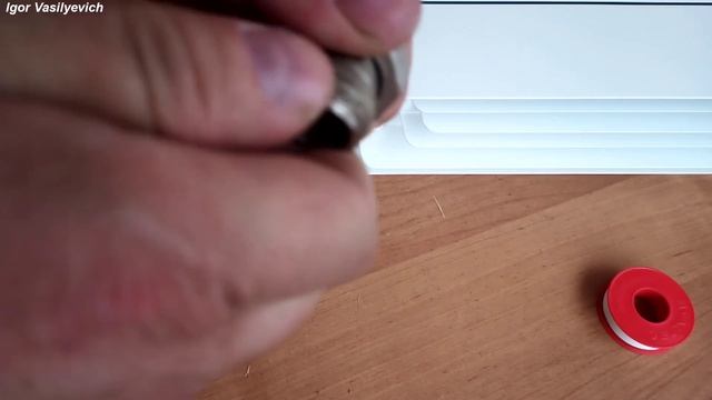 Установка биметаллического радиатора отопления. Замена чугунной батареи на биметаллическую. Легко!