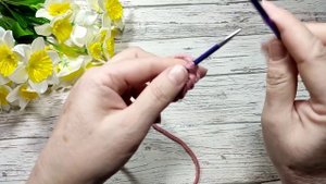 ? ? ? Вяжем вместе шикарную шапочку ,которая идёт всем без исключения.