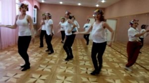 Танцевальная студия "Шпильки". Л.Агутин "По дороге на юг".