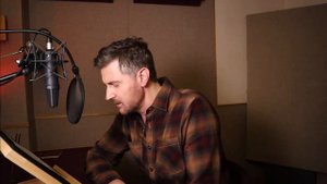 Ричард Армитидж читает отрывок из романа "Атлас: история Па Солта"