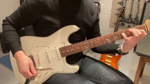 Suhr V60LP vs.  EMG SA (Neck)