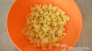 Курники из слоеного теста с картошкой и курицей