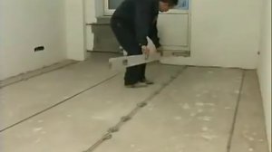 Как выровнять пол под линолеум