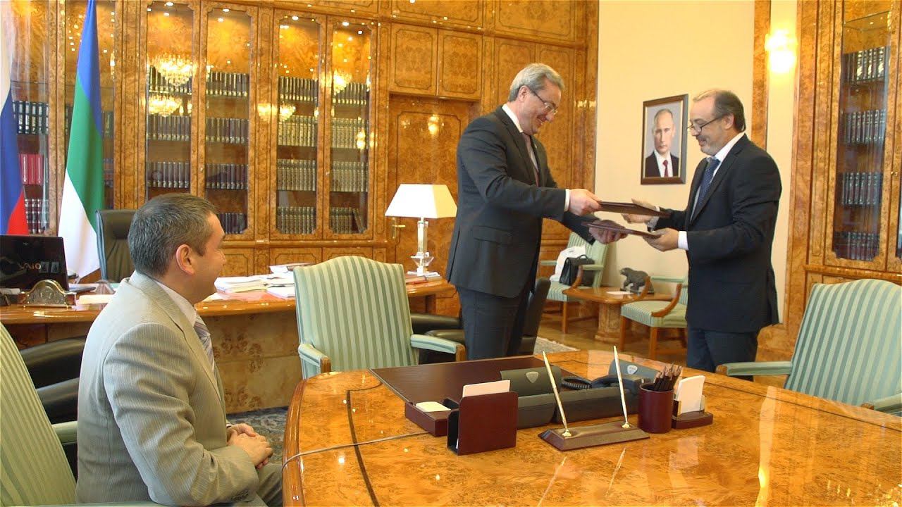 Подписание соглашения о сотрудничестве с «Совместной Компанией «Русвьетпетро» смотреть онлайн