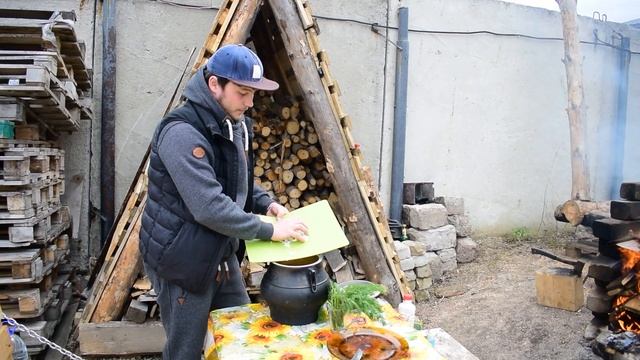 ЕГО СИЯТЕЛЬСТВО ЖАРКОЕ ПО-ДОМАШНЕМУ В АФГАНСКОМ КАЗАНЕ. смотреть онлайн