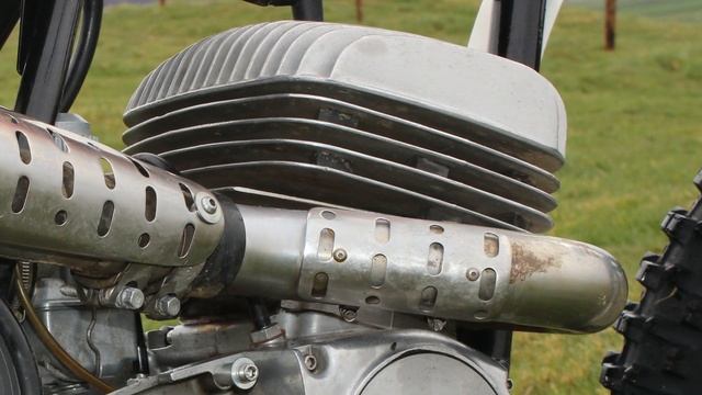 Classic Dirt Bikes "1967 360 CZ" смотреть онлайн