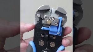 Инструмент (стриппер) для зачистки и обжима проводов