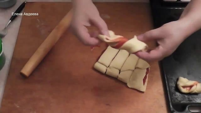 Булочки с джемом и сгущенкой. Четыре формы булочек