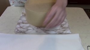 Сборка двухъярусного торта из мастики
