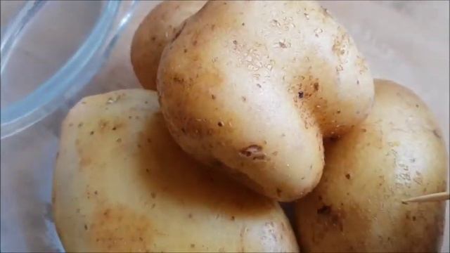 ВАРИМ КАРТОФЕЛЬ В МИКРОВОЛНОВКЕ ЗА 7 МИНУТ ! смотреть онлайн