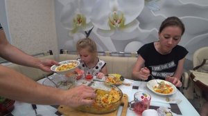 МУКБАНГ ГОРБУША С КОСТЯМИ И КАРТОШКОЙ В ДУХОВКЕ | MUKBANG POTATOES IN THE OVEN WITH PINK SALMON