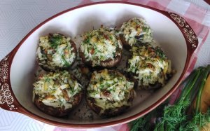 Шампиньоны фаршированные сыром и запечённые в духовке. Прерасная закуска на праздничный стол.