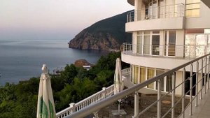 Крым. Партенит. Отель Маджестик.
