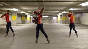 Lindsey Stirling, красиво играет на скрипке