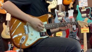 【SOLD OUT】Fender American Performer Stratocaster Honey Burst