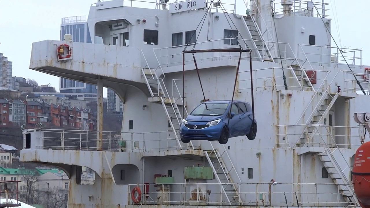 Выгрузка японской техники в порту Владивостока смотреть онлайн