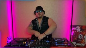 Diseptix - Pop & Covers | Tech House & Bass House - Live DJ Stream 01.12.22