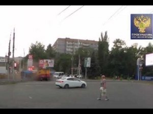 Момент ДТП с троллейбусом в Саратове попал на видео