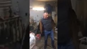 С пневмата в спину