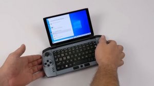 OneGx1 Review A Gaming Laptop? A NetBook? A UMPC?