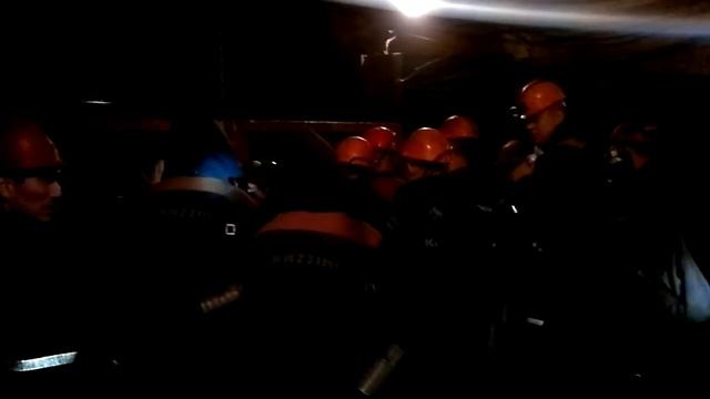 как ломятся в клеть шахтеры смотреть онлайн