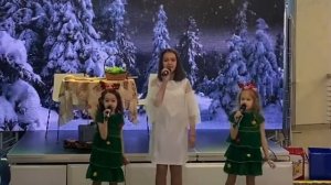 Песня Елочке не холодно зимой!