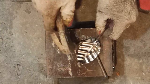 КОВКА Листков НА ХОЛОДНУЮ | Холодная ковка своими руками. смотреть онлайн