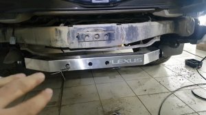 Лексус Lx450d. Фаркоп TCC TCU00052, электрика Brink. Установка, заметки.