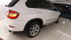 BMW X5 II (E70) Рестайлинг 35i 3.0 AT (306 л.с.) 2010