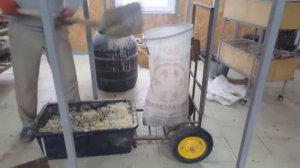 уборка перепелиного помёта в мешки