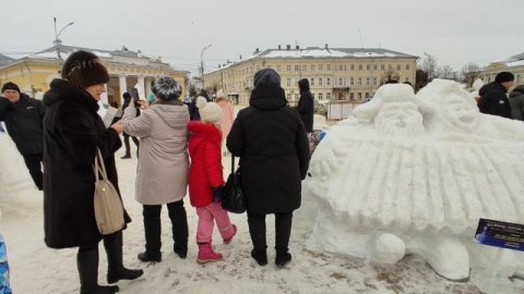 Фестиваль Скульптур из снега в Костроме 2023 г. Участник 28, 29