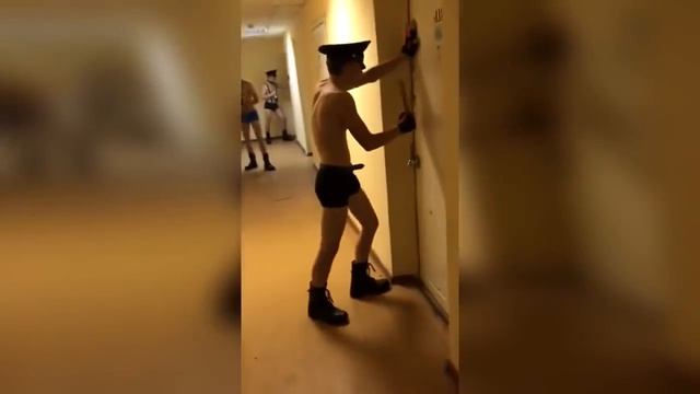 Курсанты ульяновского летного училища сняли клип смотреть онлайн