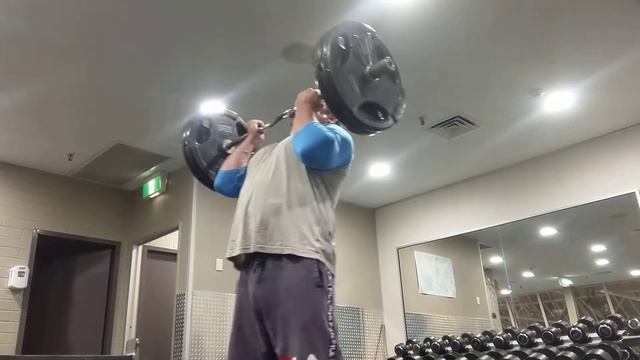 Chiting technic on big arms. Biceps Press 198 pounds or 90 kg смотреть онлайн