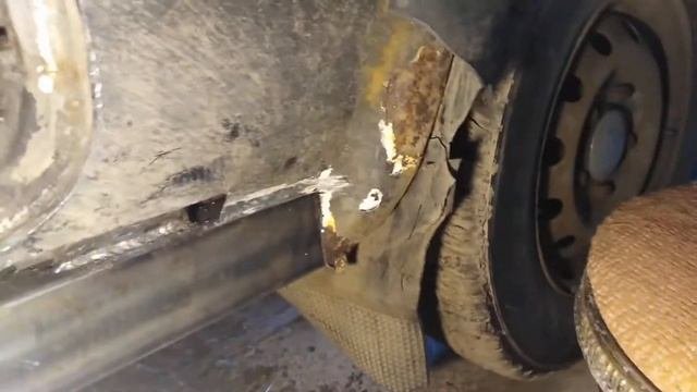 Нива 2121. Ремонт днища