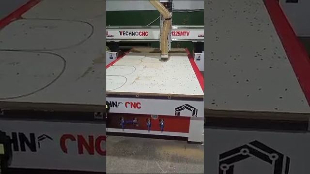 ЧПУ фрезер TechnoCNC MTV 1325