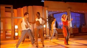 Kylie Minogue - Spinning Around (Today With Des And Mel  22-11-2004) HD