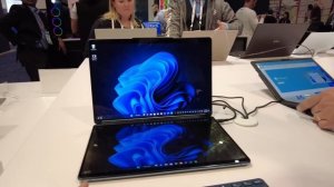 Trên tay LENOVO YOGA BOOK 9i tại CES23: Laptop 2 màn ngày càng thông minh