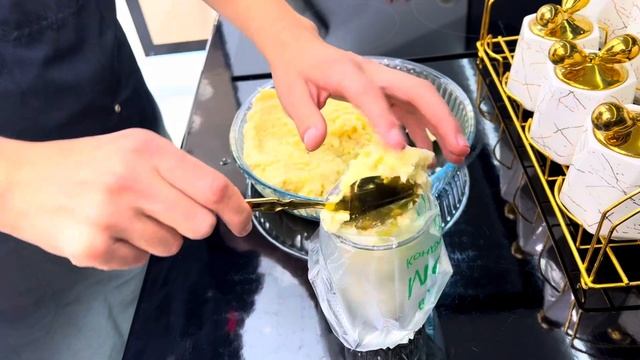 ПОДСЛУШАЛ РЕЦЕПТ В МЕТРО, Вкуснее в жизни не ел! Жареные картофельные палочки из пюре
