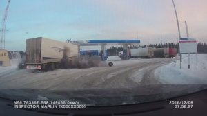 Взрыв колеса фуры