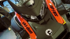 ЛЕТАЮЩИЕ СНЕГОХОДЫ СУЩЕСТВУЮТ! НЕУДАЧНЫЕ прыжки на снегоходах BRP.