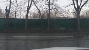 Выезд из прилегающей территории при ограниченной видимости дороги. Как предотвратить ДТП.