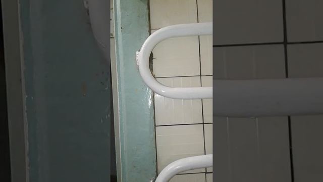 Покраска трубы после установки шаровых кранов на полотенцесушитель смотреть онлайн