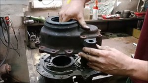 Сборка бортового редуктора и регулировка подшипников Unimog 404