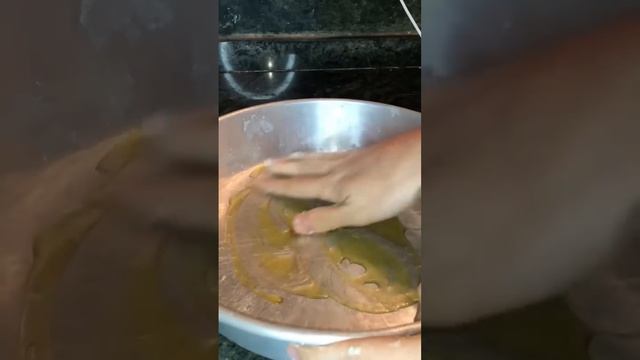 Итальянец готовит пиццу🇮🇹 смотреть онлайн