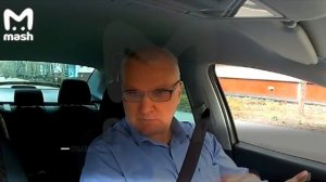 Водитель выкинул девушку из такси в Москве