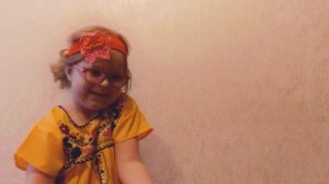 Когда был Ленин маленький. Читает девочка 5 лет. Это огонь!!!