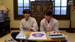 BTS делают новогоднюю открытку