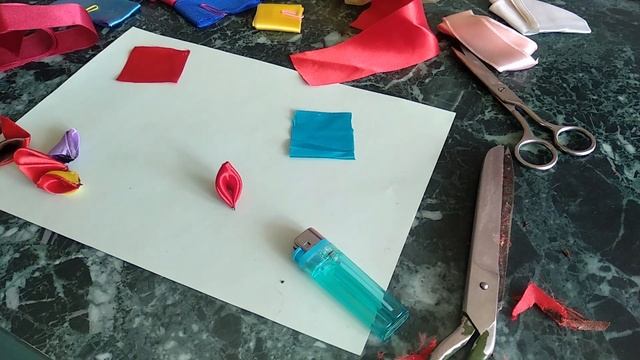 Мастер класс «Цветы канзаши из атласных лент» смотреть онлайн