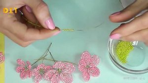 Ветка цветущего абрикоса из бисера  Мастер класс